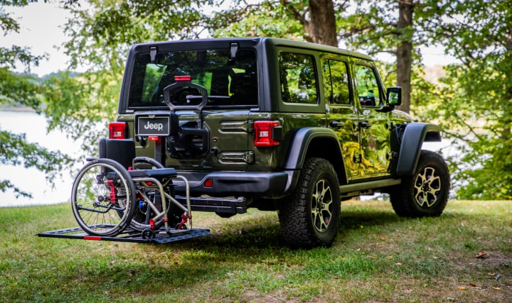 Jeep Wrangler - Lifts, Hoists  and Carriers